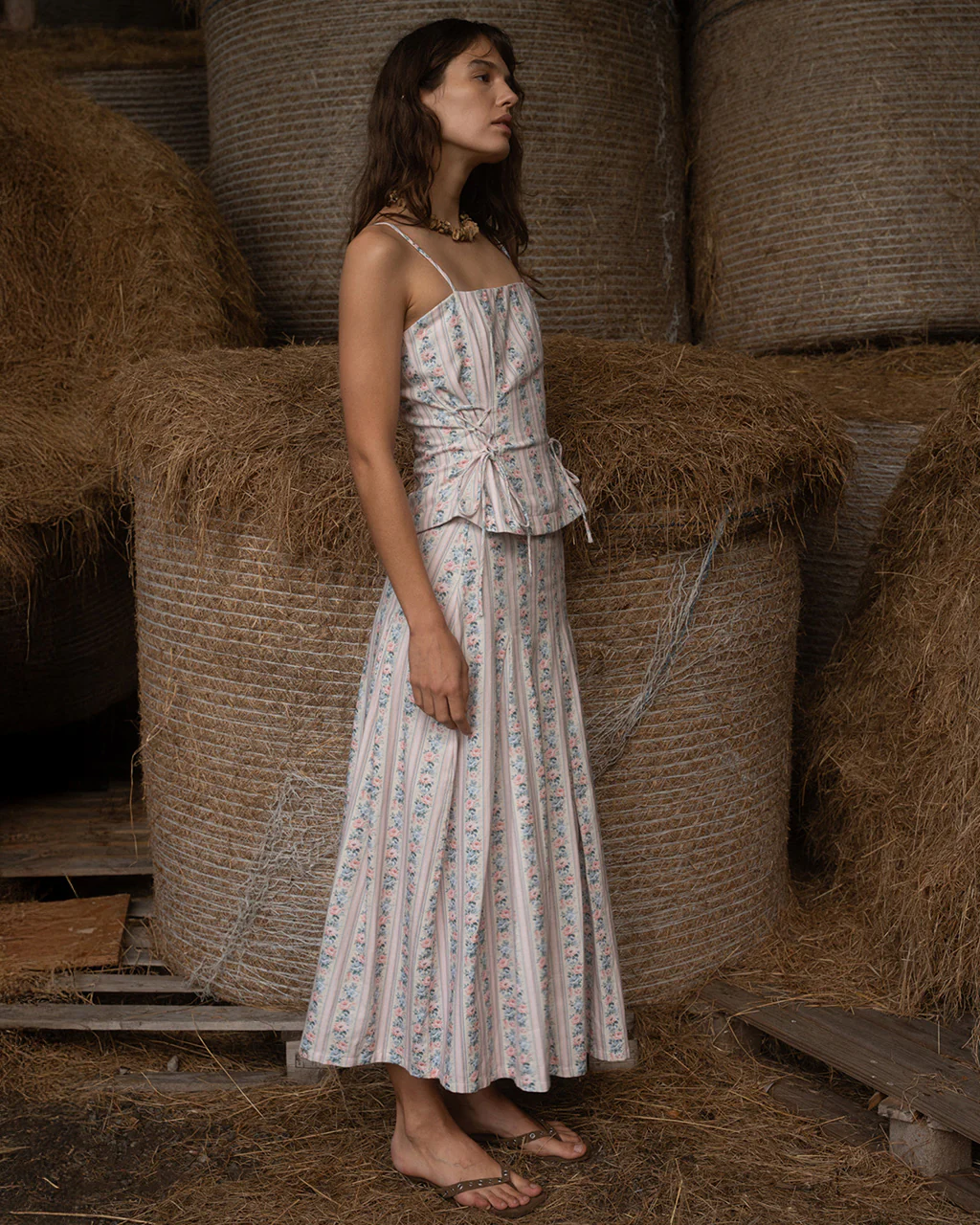 Mia Wallpaper Midi Skirt - Image 3