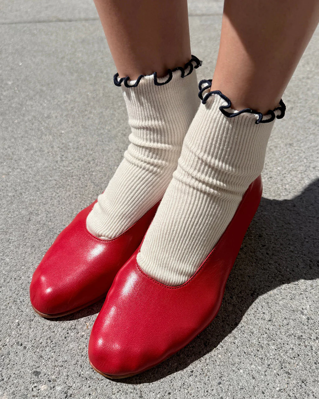 The Petite Ruffled Modal Socks - Soft White + Navy - Image 2